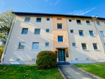 Modernisierte 3-Zimmer-Wohnung mit Loggia, Friedrich-Ebert-Str. 167, 90766 Fürth